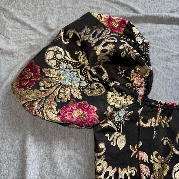 Sz Small Shein Jacquard Black Gold Pink & Blue Cropped Puffy Corset Style Top - Picture 3 of 7